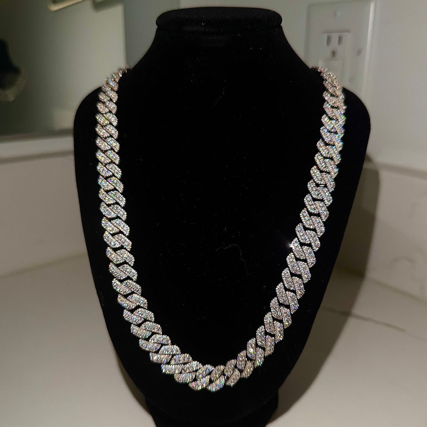 12mm Prong Set Cuban Chain - White Gold (3-Row Big Diamonds in Middle)