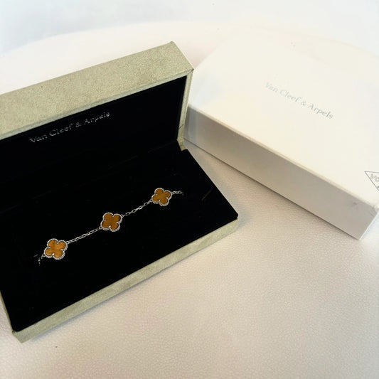 Clover Bracket Tiger’s Eye